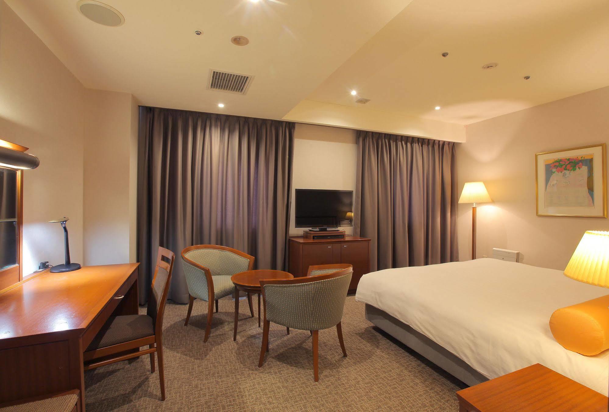 Odakyu Station Hotel Hon-아츠기 외부 사진