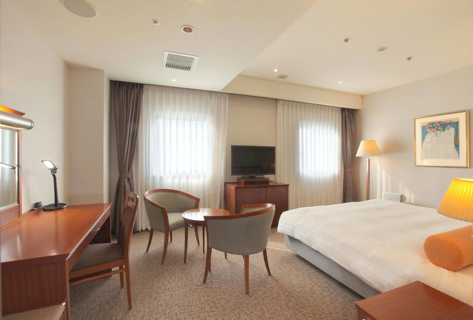 Odakyu Station Hotel Hon-아츠기 외부 사진